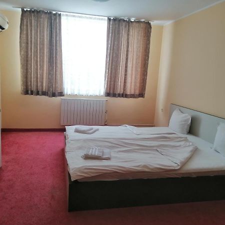 Hotel Panorama Gabrovo Bagian luar foto