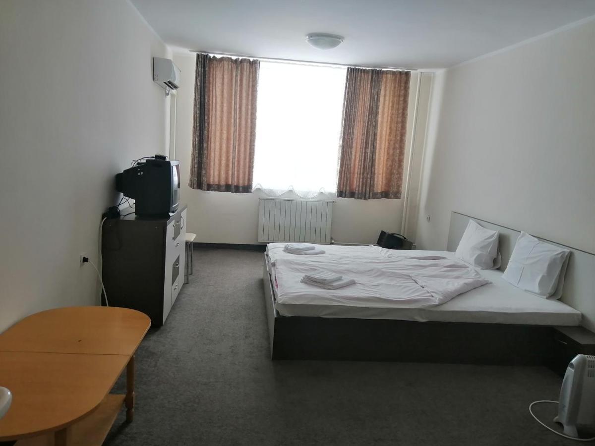 Hotel Panorama Gabrovo Bagian luar foto