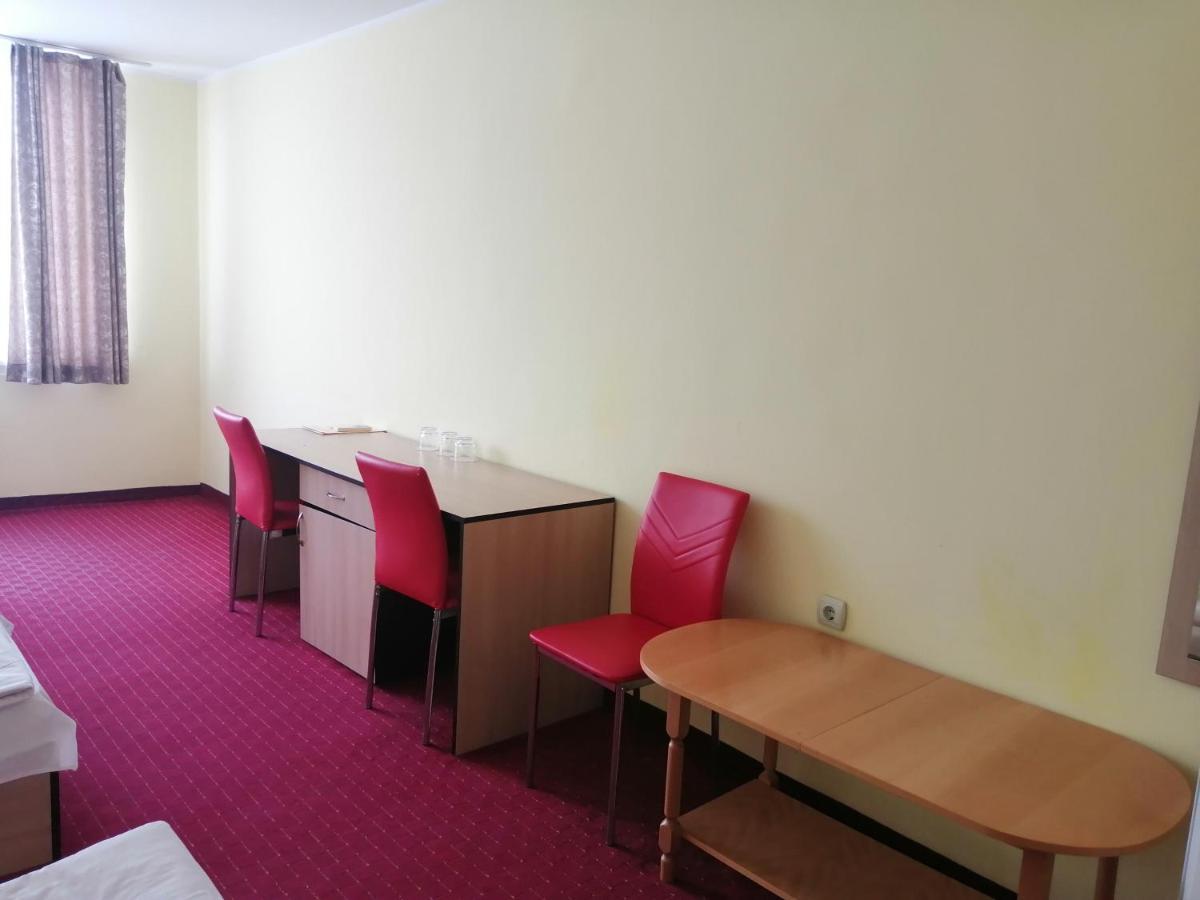 Hotel Panorama Gabrovo Bagian luar foto