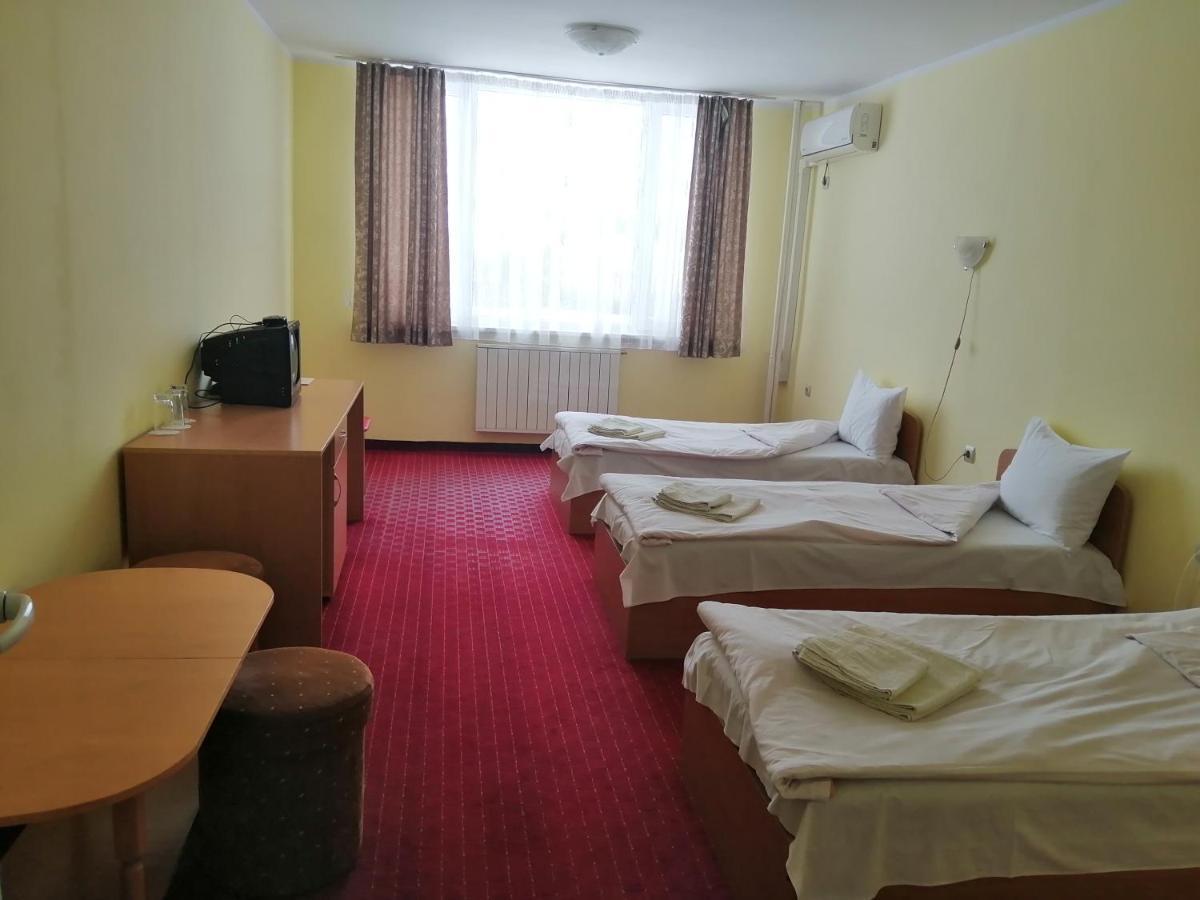 Hotel Panorama Gabrovo Bagian luar foto