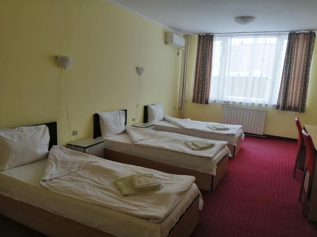 Hotel Panorama Gabrovo Bagian luar foto