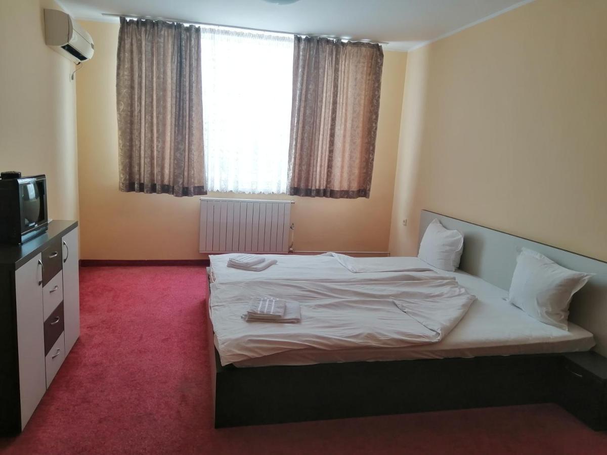 Hotel Panorama Gabrovo Bagian luar foto